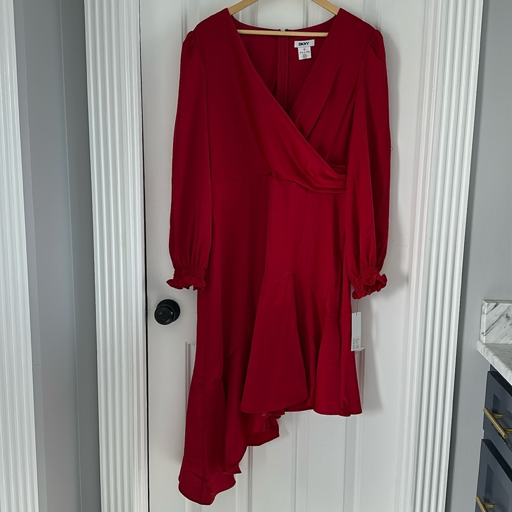 NWT DKNY Scarlet Surplice V Neck Long Sleeve Dress Size 12